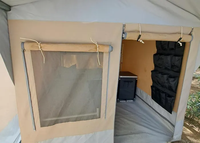 Kamp alanı Elba Hostel *