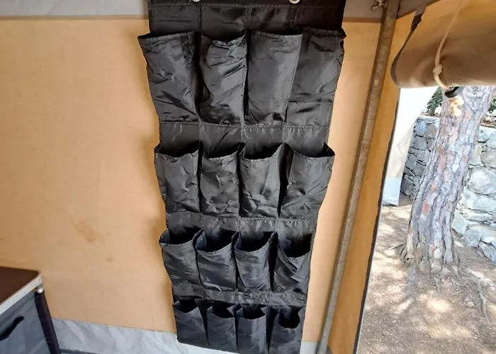 Elba Hostel Kamp alanı *