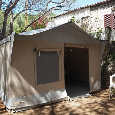 Elba Travels אתר קמפינג קאפוליברי